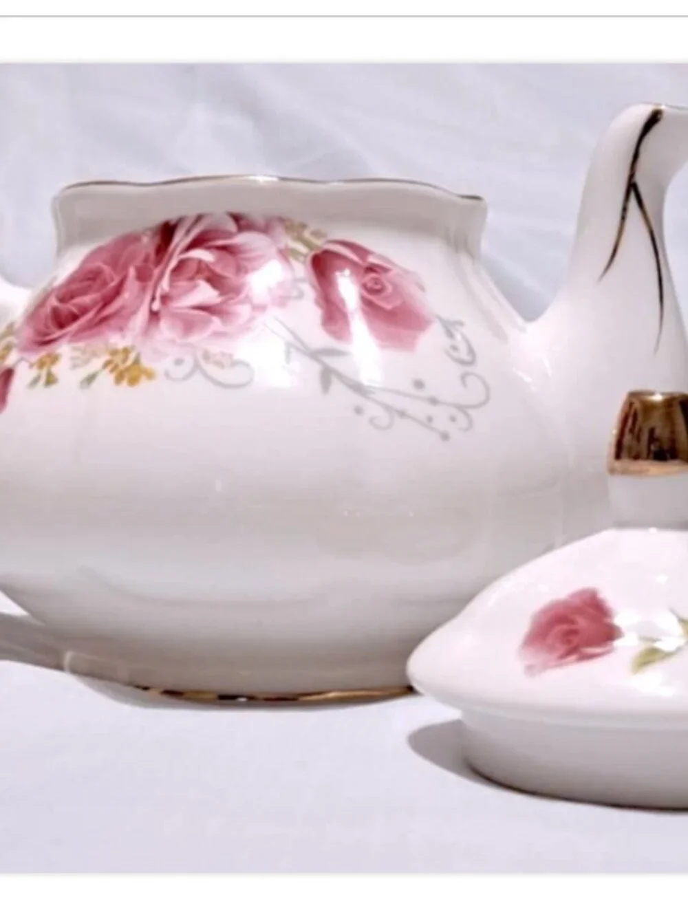 Jomop Pink Floral Ceramic Teapot w/ Lid Gold Trim 27 oz